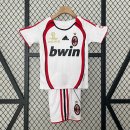 Maillot AC Milan Exterieur Retro Enfant 2006 2007